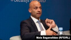Специальный представитель генерального секретаря НАТО по Южному Кавказу и Центральной Азии Джеймс Аппатурай (архив)