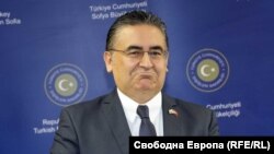 Хасан Улусой, посланик на Турция в България.