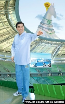 Turkmen President Gurbanguly Berdymukhammedov visits the Ashgabat Olympic Stadium