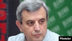 Председатель постоянной комиссии по финансово-кредитным и бюджетным вопросам Национального Собрания Армении Гагик Минансян (архив) 
