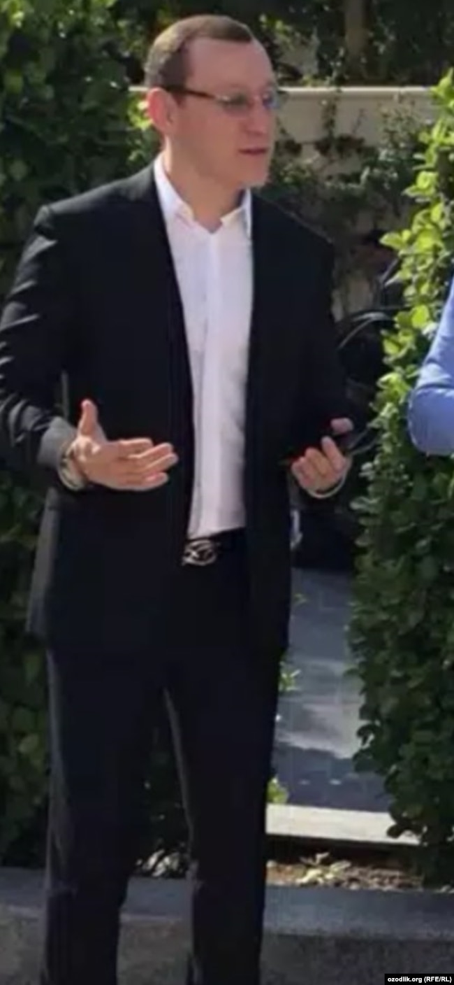 Ахтам Самаркандскийнинг "вор в законе"га айланишида Равшан Золотойнинг роли катта бўлгани айтилади