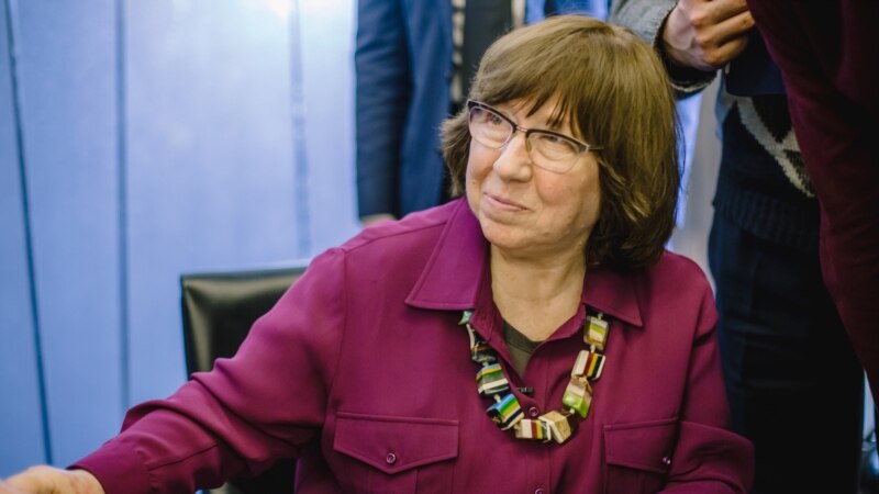 Laureata premiului Nobel Svetlana Alexievici interogată la Minsk într-un dosar penal 