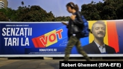 Banner electoral al unui candidat fictiv la alegerile prezidențiale din România, Buucrești, 17 octombrie 2019