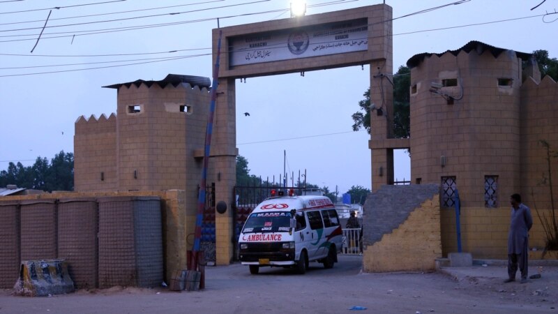 راپورونه: د پاکستان په یوه زندان کې یو افغان کډوال مړ شوی
