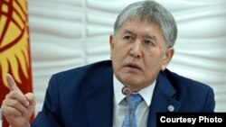 Алмазбек Атамбаев, Қырғызстан президенті 