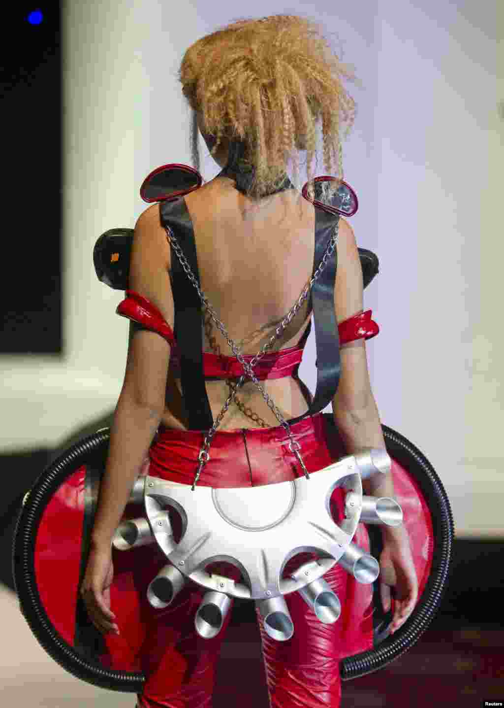 A model presents a creation by designer Anara Salykbayeva.