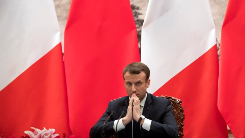 Macron apeluje da Putin upotrijebi svoj uticaj u Siriji 