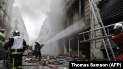 Париз - Експлозија на гас во пекарница. 