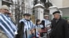 Пикет активистов у здания белoрусского посольства в Москве