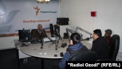 В бюро Таджикской редакции Радио «Свободная Европа» / Радио «Свобода» в городе Душанбе. Иллюстративное фото.