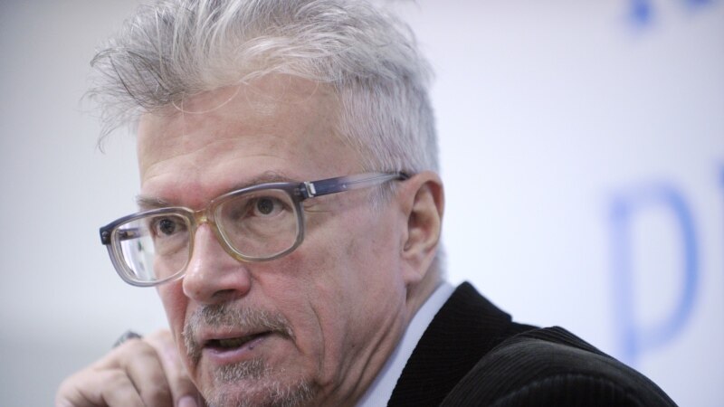 Серебренников покажет в Каннах фрагмент фильма о Лимонове