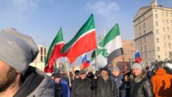 Немцов маршында Татарстан байраклары