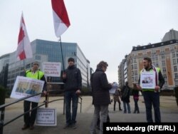 Пікет у Брусэлі ў падтрымку Сяргея Каваленкі