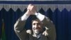 آقای احمدی نژاد می گوید که ايران سه هزار سانتيريفيوژ برای غنی سازی اورانيوم نصب کرده است.