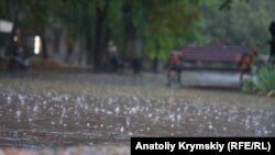 Восточный Крым будет заливать дождями до субботы 