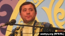 Айтыс ақыны Мақсат Ақанов. Алматы, 2 мамыр 2011 жыл.