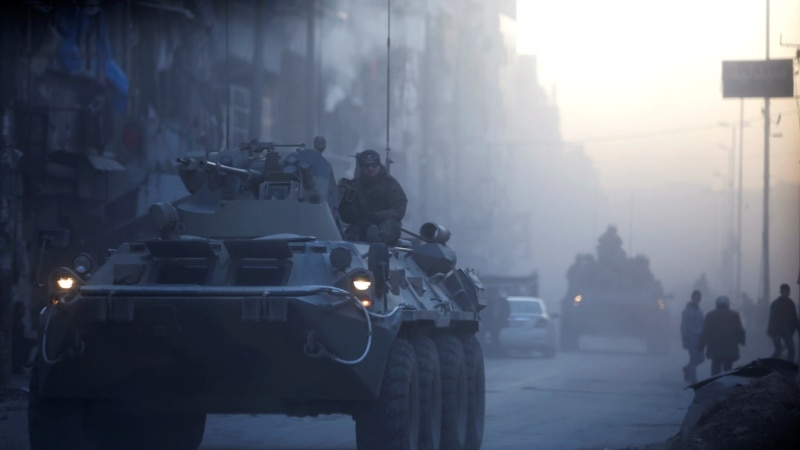 СМИ: российский генерал пострадал при нападении на колонну в Сирии 