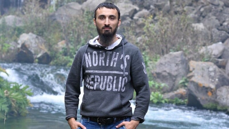 Блогер Абдурахманов не получал официального уведомления о прекращении дела против него
