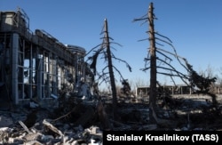 Міжнародний аеропорт «Луганськ» після боїв, 22 листопада 2014 року