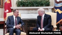 U.S. President Donald Trump (right) and Russian Foreign Minister Sergei Lavrov meet in the Oval Office for talks on May 10.