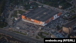 Гандлёвы цэнтар "Карона" ў Менску. Ілюстрацыйнае фота