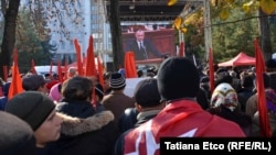Protestul socialiștilor în fața Parlamentului de la Chișinău, 29 octombrie.