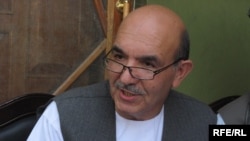 Президенттіктен үміткер Қаюм Карзай.
