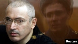 Михаил Ходорковский в московском суде, 5 апреля 2010 года