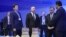 Владимир Путин и Шавкат Мирзиёев во время осмотра макета первой в Узбекистане атомной электростанции