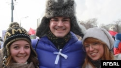 Участники шествия "За честные выборы" в Москве, 4 февраля 2012