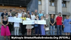 Пікет під стінами Одеської облдержадміністрації проти призначення нового її голови Андрія Андрейчикова, Одеса, 26 червня 2019 року