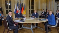 De la stânga la dreapta: Volodimir Zelenski, Emmanuel Macron, Vladimir Putin și Angela Merkel, la reuniunea de la Paris. 9 decembrie 2019