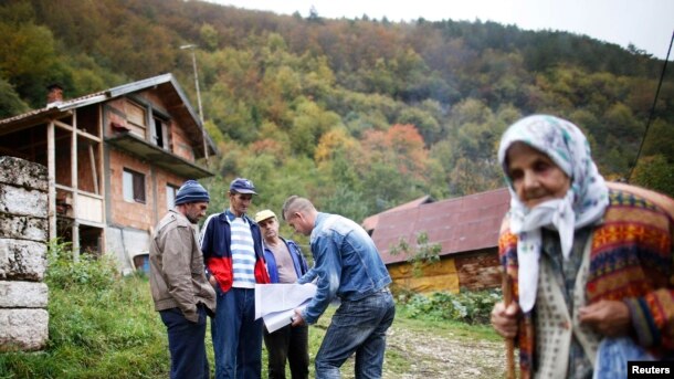 Od ukupnog broja stanovnika 50,4 posto čine žene, a 49,06 muškarci, ilustrativna fotografija