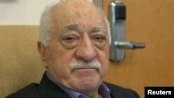 Türkiyədə əksəriyyət ABŞ-da yaşayan Fethullah Güleni "əsas çevrilişçi" hesab edir