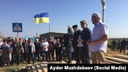 Активісти на адміністративному кордоні з Кримом, 20 вересня 2015 року