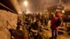 Zeci de mii demonstranți continuă protestele în Piața Independenței de la Kiev