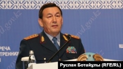 Қалмұханбет Қасымов, ішкі істер министрі. Астана, 14 маусым 2016 жыл.
