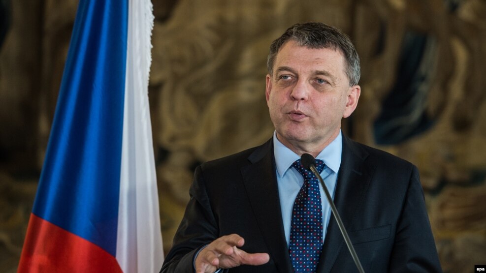 Czech Foreign Minister Lubomir Zaoralek said that no confidential material from the ministry was compromised in the attacks and assured journalists that the ministry’s online system was currently secure.