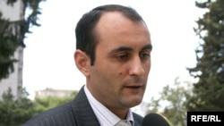«24 saat» qəzetinin redaktoru Fikrət Fərəməzoğlu, 20 sentyabr 2006