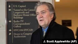 Стивен Бэннон прибыл в Конгресс для дачи показаний по "российскому делу", 15 февраля 2017 года