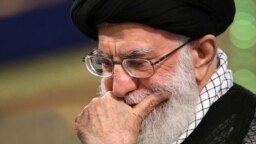 «اشک‌ها، گریه‌ها و مناجات شبانه آیت‌الله خامنه‌ای هیچ تأثیری در صعود و سقوط اقتصادی ندارند. همچنین امام زمان و خداوند نیز در تحولات اقتصادی نقشی ایفا نمی‌کنند. چراکه علم تجربی مدرن «اسطوره‌زدایی» و «افسون‌زدایی» شده است».