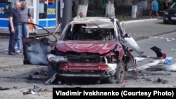 Машина, в которой при взрыве в Киеве 20 июля 2016 года погиб журналист Павел Шеремет 