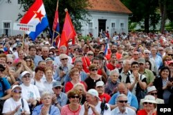 Поклонники Иосипа Броза Тито отмечают годовщину его рождения. Кумровац, Хорватия, 2017