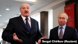 Президент Білорусі Олександр Лукашенко (л) та президент Росії Володимирир Путін на переговорах у Сочі, 15 лютого 2019 року