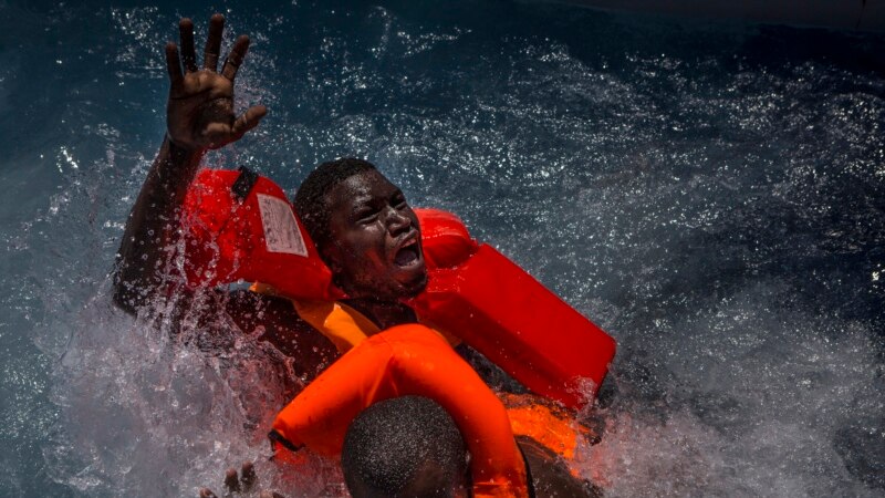 Španska služba spasila 55 migranata na Mediteranu 