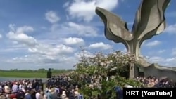  Jasenovac, memorijalni spomenik 