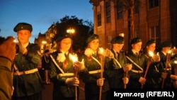 Смолоскипна хода в Керчі, архівне фото