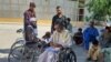 معلولین در افغانستان از بی نظمی در پرداخت معاشات شان شکایت دارند 