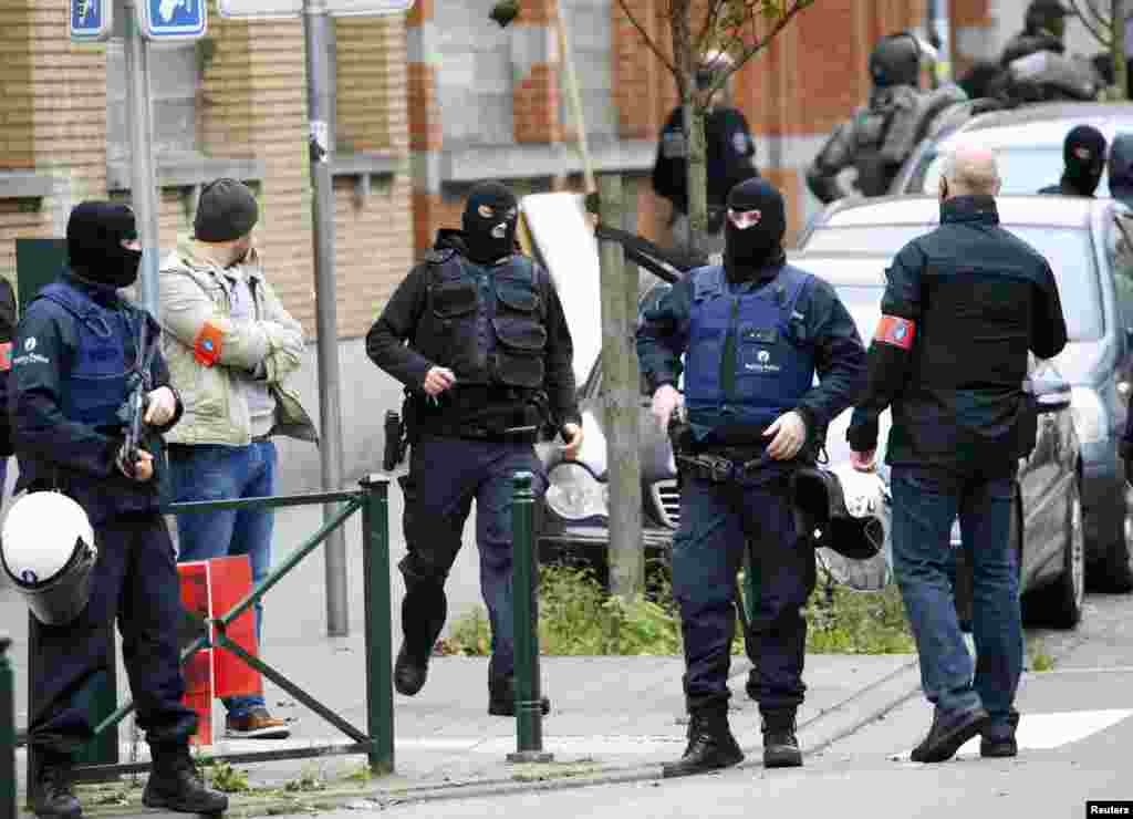 Policijska akcija belgijske policije u predgrađu Brisela Molenbeku, 16. novembar 2015. &nbsp;