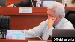 Лидер депутатской фракции "Ар-Намыс" Феликс Кулов.